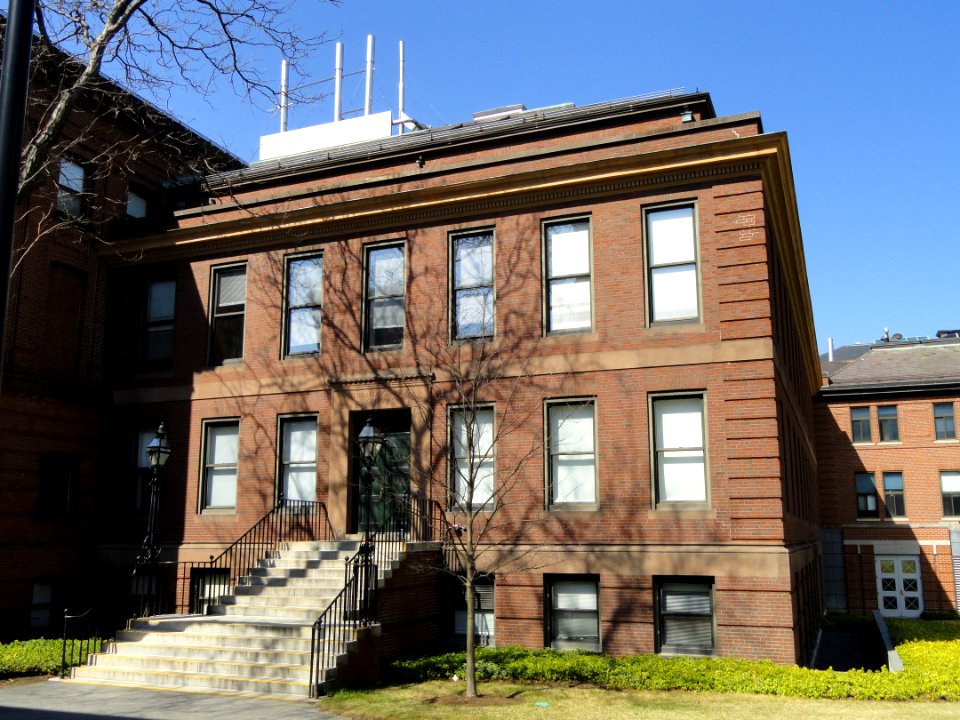 Lyman Laboratory of Physics - Harvard University - DSC05373
