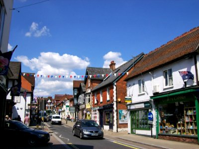 Lyndhurst High St 1