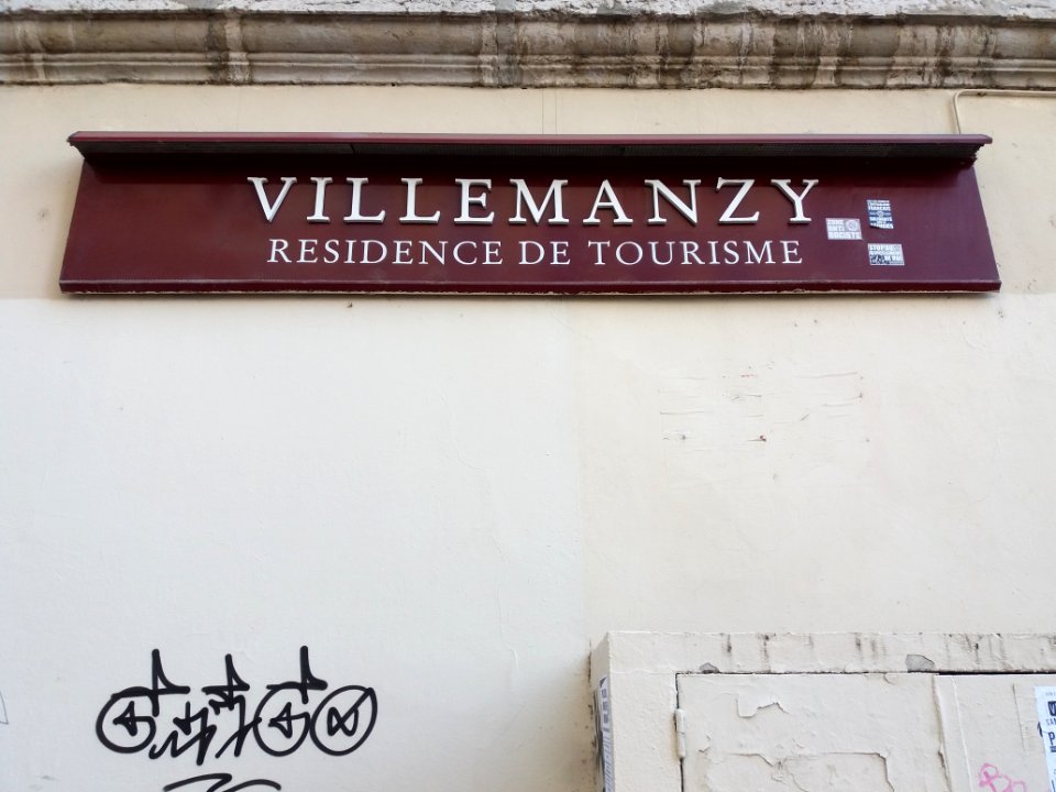 Lyon 1er - Montée Saint Sébastien, panneau Villemanzy, résidence de tourisme