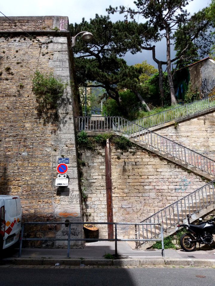 Lyon 1er - Montée du Lieutenant Allouche, escalier côté nord