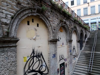 Lyon 1er - Montée du Perron, arches