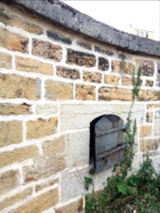 Lyon 1er - Bastion Saint Laurent, ouverture avec volet