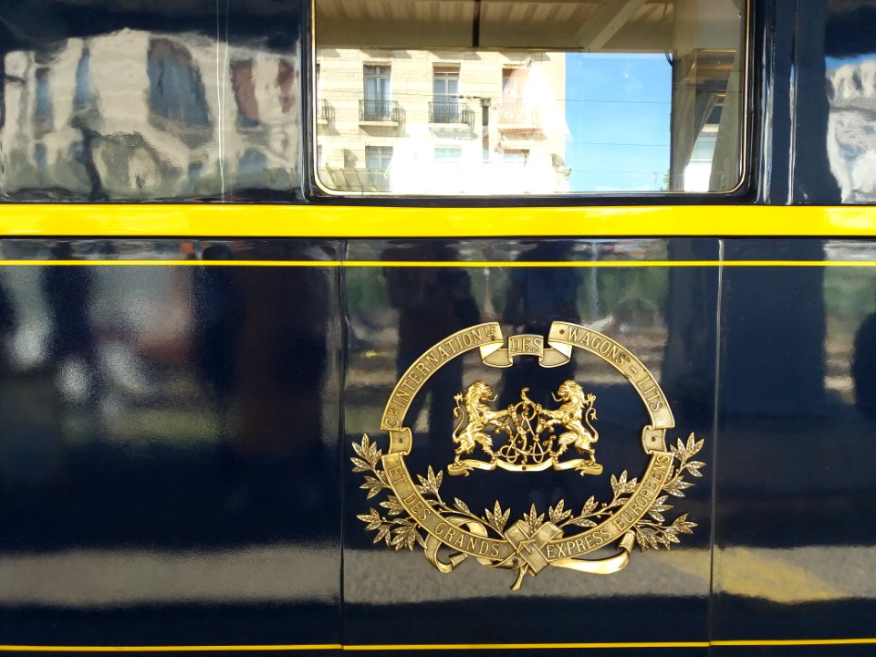 Lyon 2e - Gare de Lyon-Perrache, wagons de l'Orient Express de la SNCF (09)