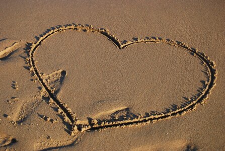 Sand painting heart photo