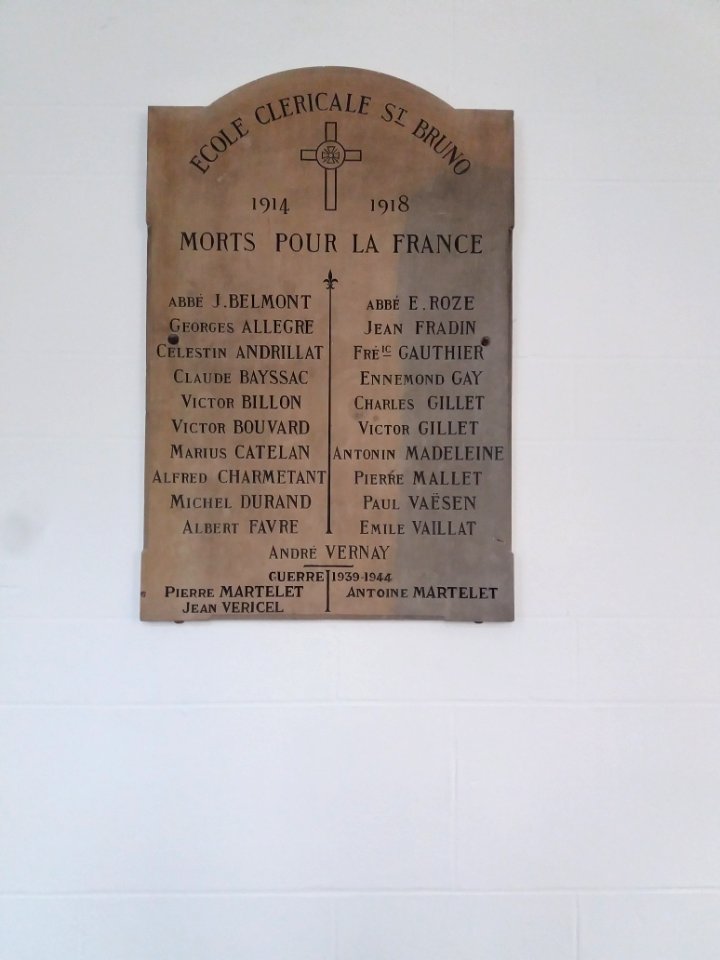 Lyon 1er - Institution des Chartreux, passage du 9 impasse des Chartreux, monument aux morts de l'école cléricale