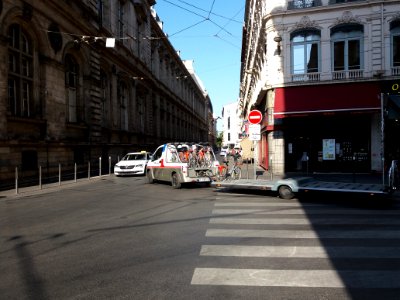 Lyon 1er - Rue Joseph Serlin - Camion d'entretien des Vélo'v