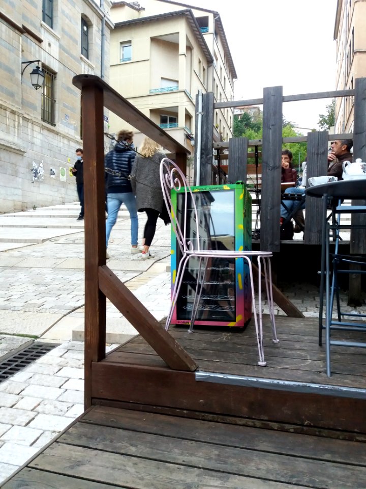 Lyon 1er - Montée de la Grande Côte - Aux Thés des Merveilles - Boîte à partage alimentaire