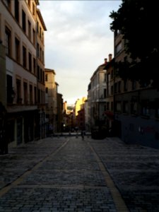 Lyon 1er - Montée de la Grande Côte, en descendant en soirée