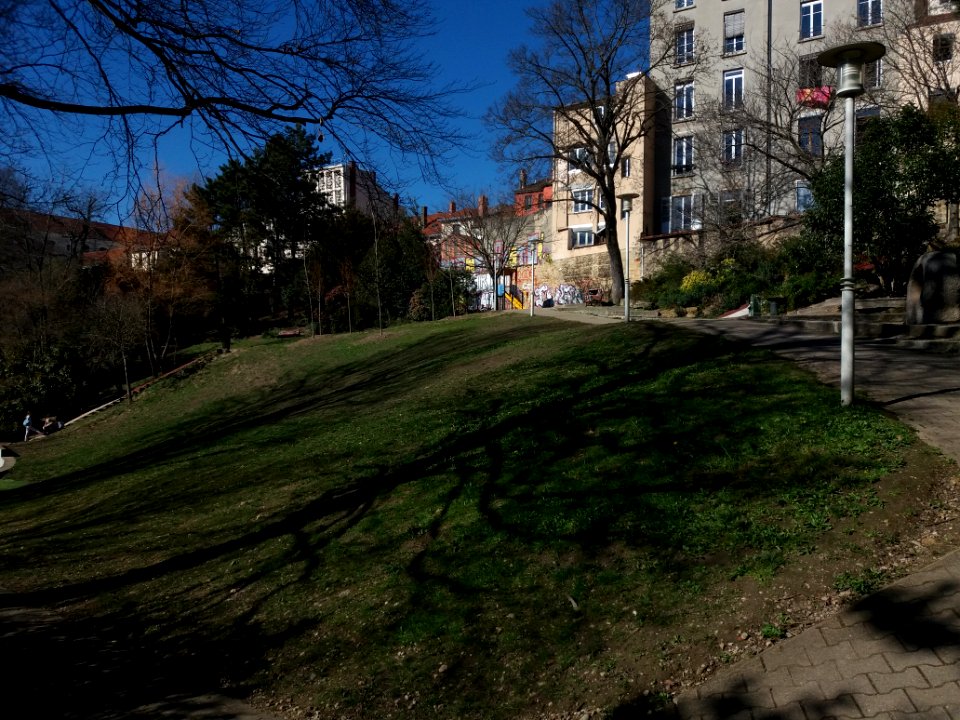 Lyon 1er - Parc Sutter, haut, depuis le virage est