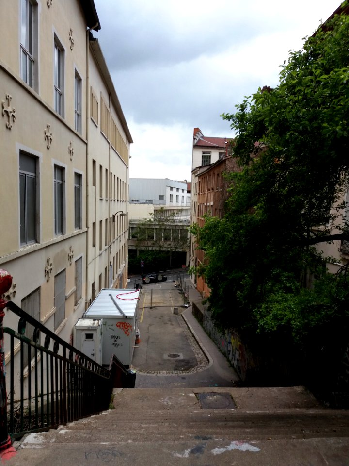 Lyon 1er - Rue Masson, depuis la rue du Bon Pasteur