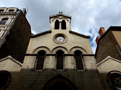 Lyon 2e - Église Sainte-Croix, haut de la façade