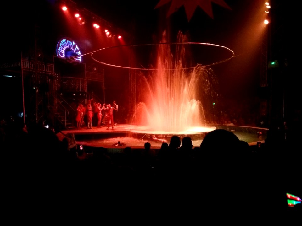 Lyon 2e - Cirque sur l'eau, fin du spectacle