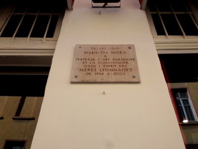 Lyon 1er - Rue Ozanam, plaque à Marie-Thé Mora
