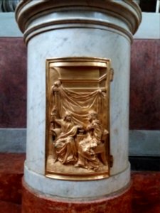 Lyon 2e - Chapelle de l'Hôtel Dieu - Baptistère - Porte dorée