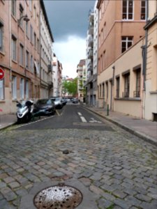 Lyon 1er - Rue Saint François d'Assise, depuis la rue de l'Alma