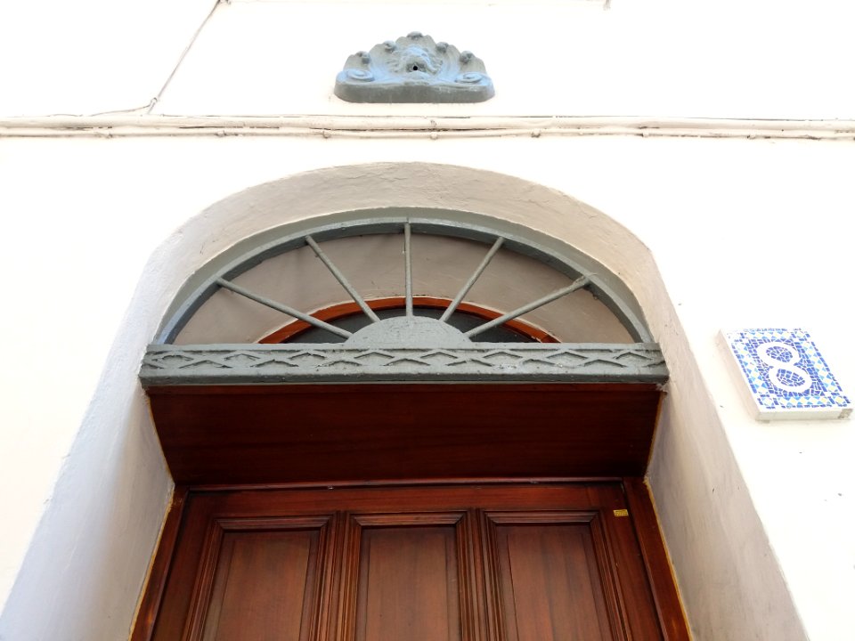 Lyon 1er - Rue Imbert Colomès - Porte au numéro 8, haut