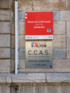 Lyon 1er - Rue Neyret - Plaque Maison de la Métropole pour les Solidarités et C.C.A.S