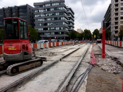 Lyon 2e - Cours Charlemagne - Tramway T1 - Travaux de prolongement du tramway T2 au niveau de l'esplanade François Mitterrand
