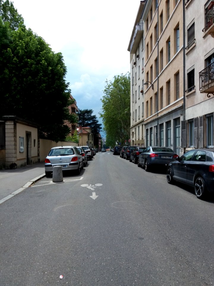 Lyon 1er - Rue Pierre Dupont, côté ouest depuis l'église Saint-Bruno