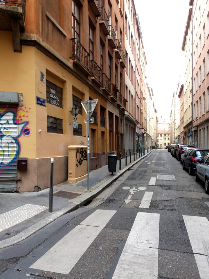 Lyon 1er - Rue Pierre Blanc, depuis la rue de Flesselles