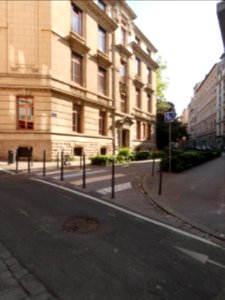 Lyon 1er - Rue Sergent Blandan - École Robert Doisneau - Depuis la rue Pareille