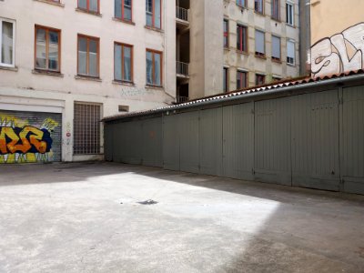 Lyon 1er - Rue Pierre Blanc, garages