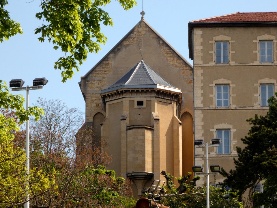 Lyon 1er - Rue Philippe Gonnard - Chevet de la chapelle du campus Sacré-Cœur des Chartreux