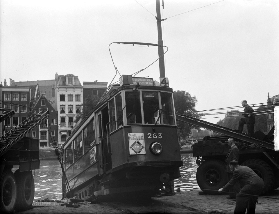 Lijn 4 in de Amstel, Bestanddeelnr 904-1678