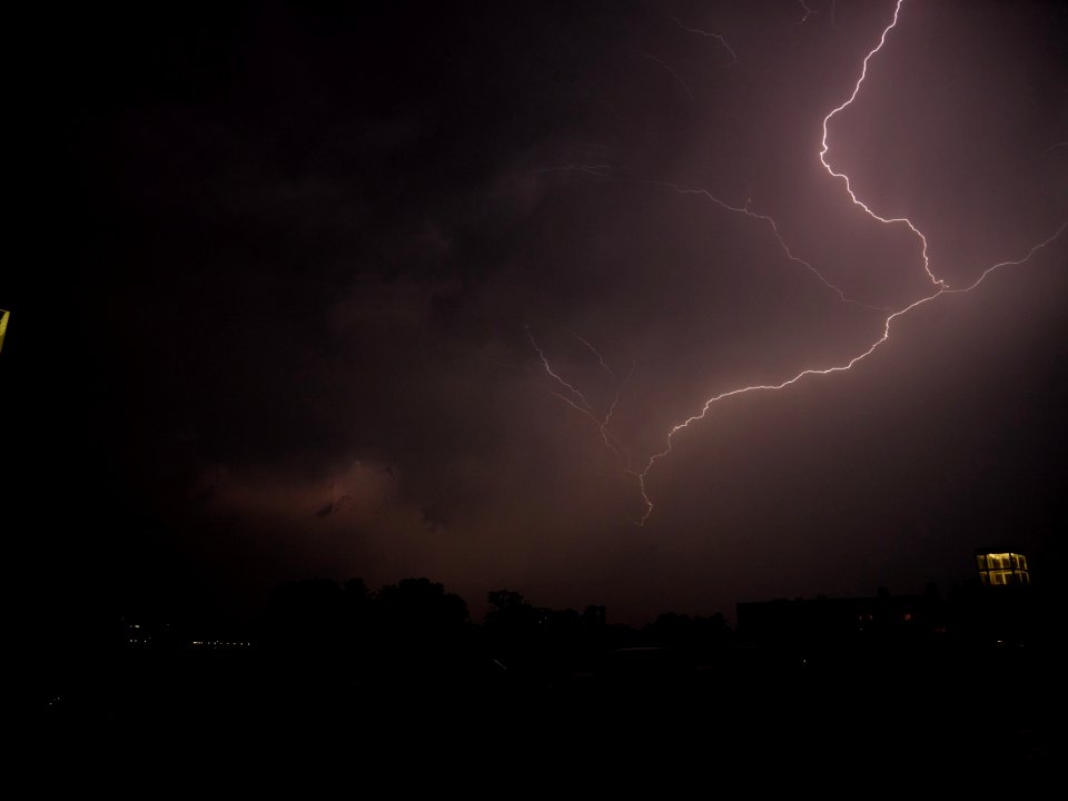 Lightning at thunderstorm from Spandauer-See-Brücke 89