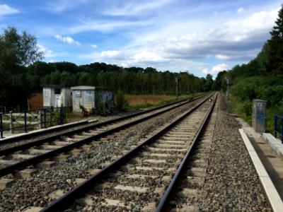 Ligne 132 d'infrabel à la rue du Tordoir à Cour-sur-Heure - vue vers Ham-sur-Heure