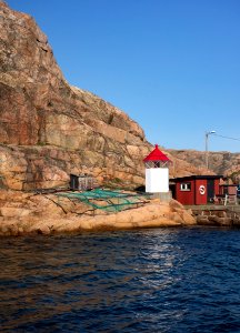 Lighthouse in Skalhamn harbor 2