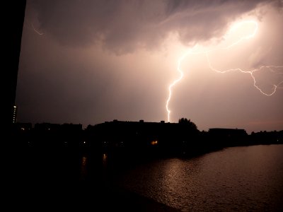 Lightning at thunderstorm from Spandauer-See-Brücke 04