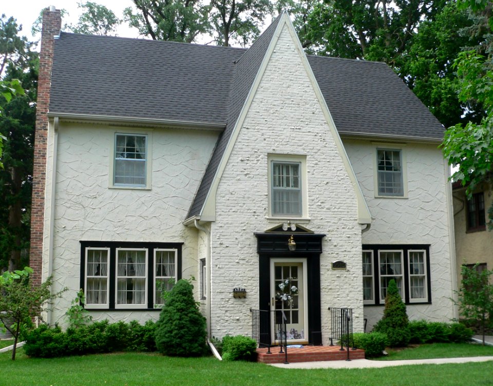 Lincoln, Nebraska 2915 Georgian Court