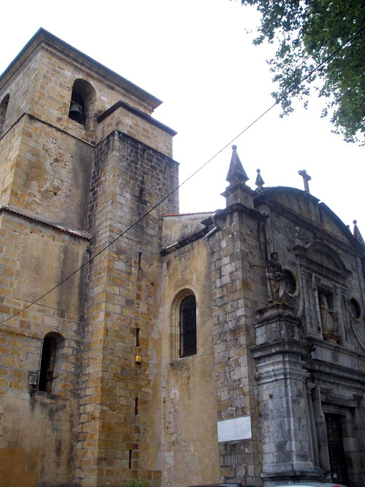 Limpias - Iglesia de San Pedro de Rucoba o Santuario del Cristo de la Agonia (Santo Cristo de Limpias) 7
