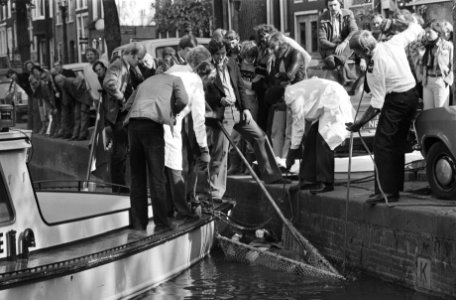 Lijk opgehaald uit Reguliersgracht in Amsterdam, Bestanddeelnr 929-3482