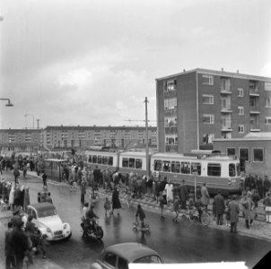 Lijn 17 rijdt door Osdorp, Bestanddeelnr 914-2803