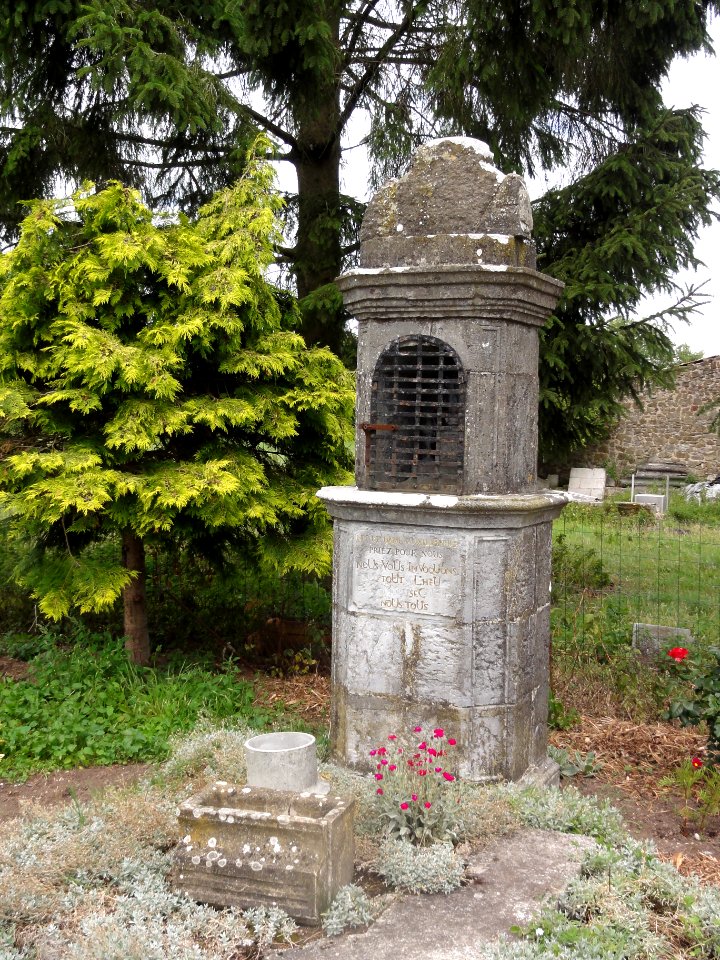 Liessies (Nord, Fr) chapelle N.D.Auxiliatrice