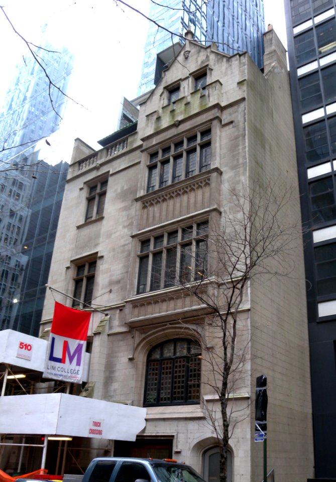 LIM College Townhouse 12E53 jeh