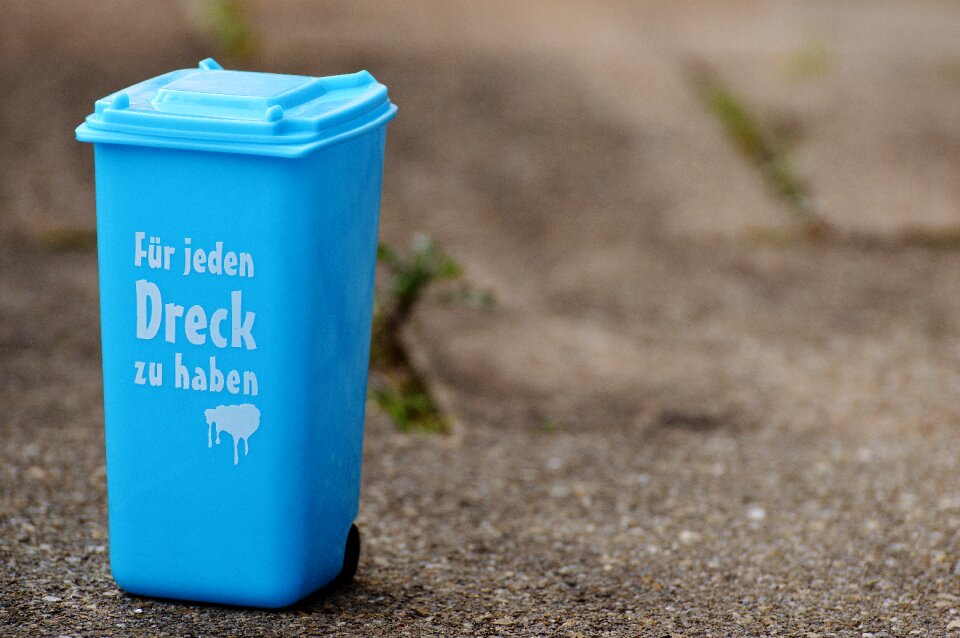 Garbage can ton bucket