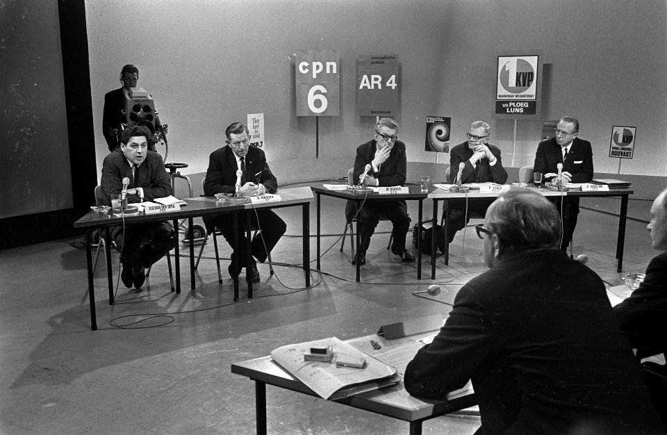 Lijsttrekkers verkiezingen AVROs Televizier, Van der Spek (PSP), Koekoek (BP), B, Bestanddeelnr 920-0711