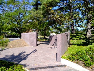 Lillie and Hugh Roy Cullen Sculpture Garden