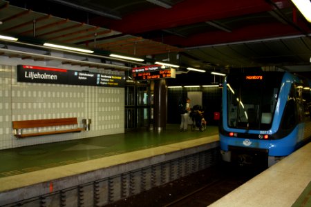 Liljeholmen tunnelbanan juli 2016 - bild 5