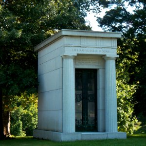 Lillian Russell Moore mausoleum, Allegheny Cemetery, Pittsburgh 1