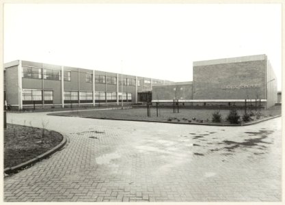 Lieven de Keyschool (voor lager individueel technisch onderwijs) Korte Verspronckweg 7, NL-HlmNHA 54004834