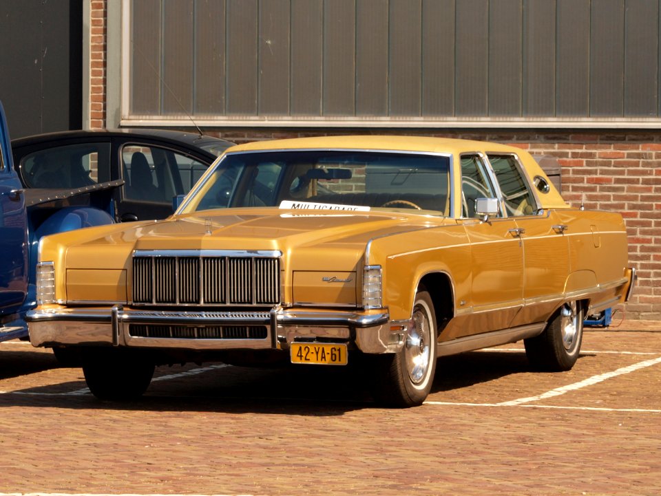 Lincoln Continental (1972), Dutch licence registration 42-YA-61 pic2