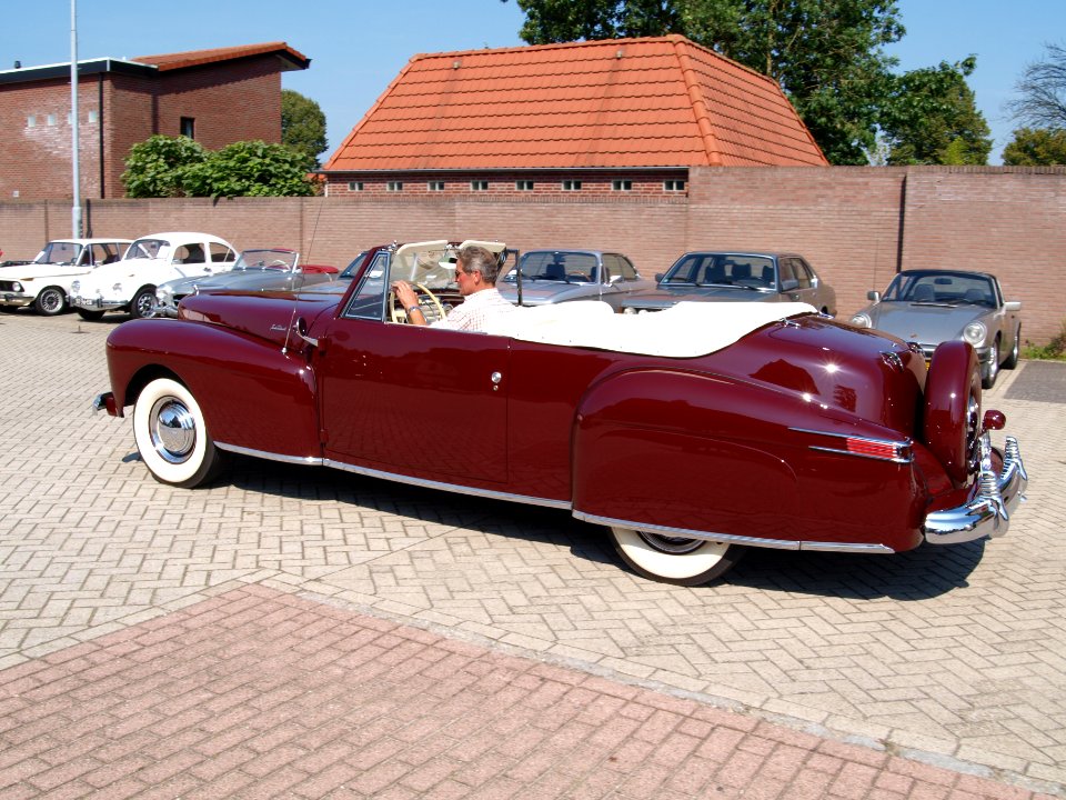 Lincoln Continental Cabriolet photo-41