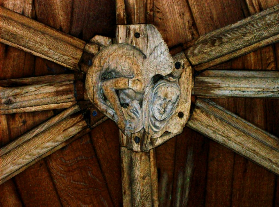 Lincoln Cathedral cloistes, roof boss 3