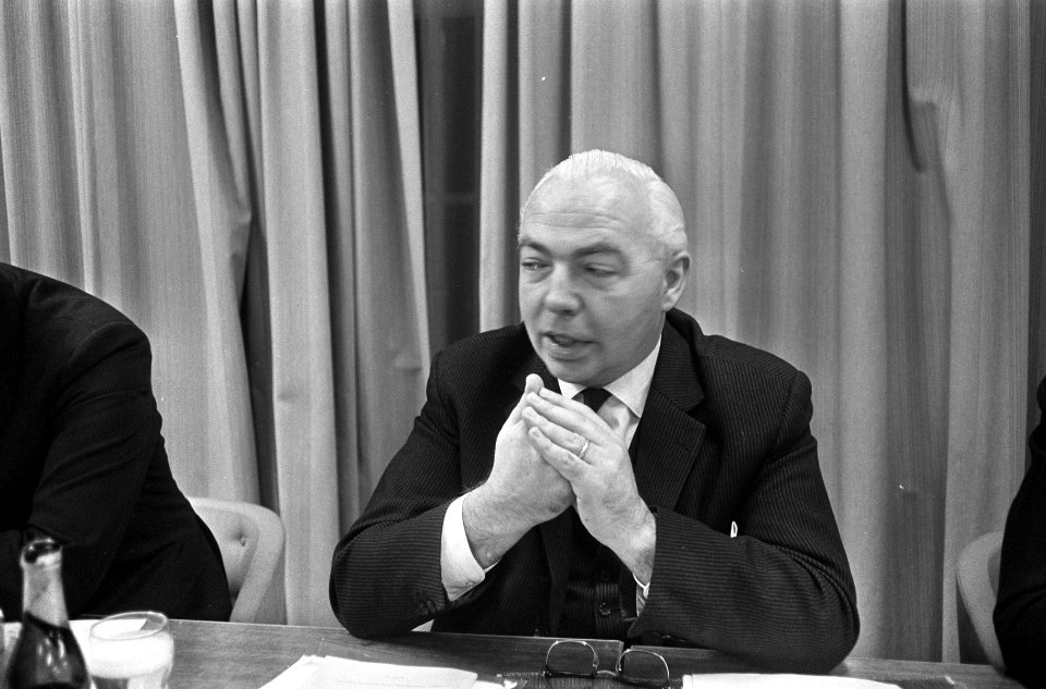 Linde conflict huisartsen en ziekenfonds, Minister Veldkamp (serie), Bestanddeelnr 919-9473