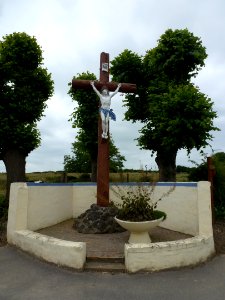 Linghem (Pas-de-Calais) croix de chemin