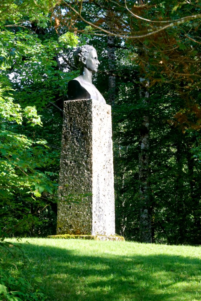 Linderhof König-Ludwig-II.-Büste bjs190903-02